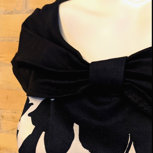 RinascimentoCocktail Dress - Picture 4 of 9